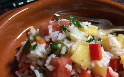 Reissalat mit Orangendressing